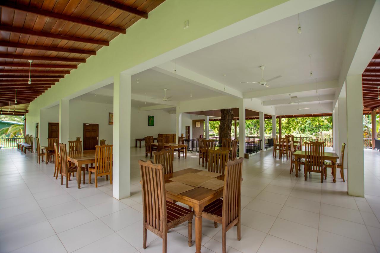 Grand & Gangula Hotel Dambulla Exterior photo
